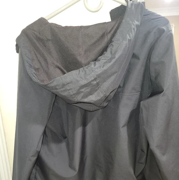 Vans Black Hooded Jacket Used A Couple Of Times Only - Picture 2 of 3